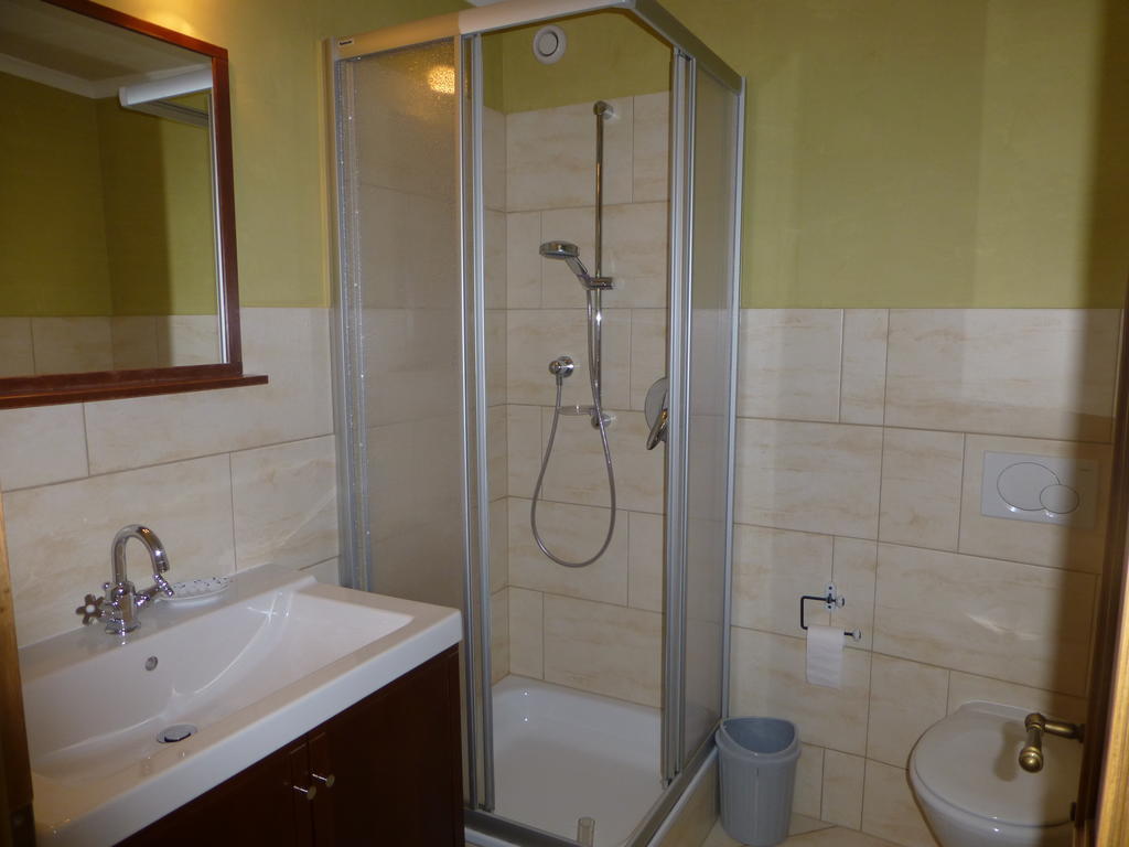 Apart Raetia Apartment Pfunds Cameră foto